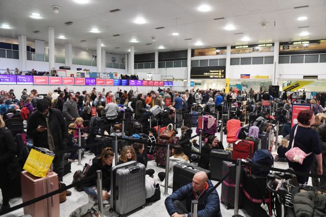 Βρετανία: 110.000 επιβάτες είναι στην αναμονή στο Γκάτγουικ