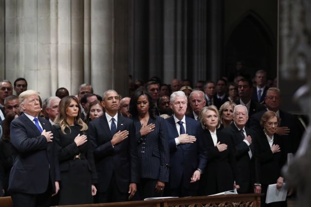 Παρουσία όλων των εν ζωή προέδρων το τελευταίο αντίο στον Τζορτζ Μπους