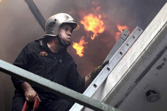 Θεσσαλονίκη: Πυρκαγιά στο Μπίλλειο Πολιτιστικό Κέντρο