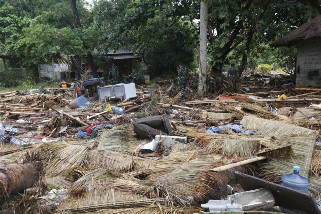 Τσουνάμι στην Ινδονησία : Στους 429 οι νεκροί