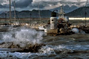 Χιόνια, καταιγίδες και πτώση της θερμοκρασίας τη Δευτέρα