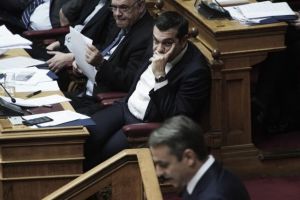 Μαξίμου κατά Μητσοτάκη : Στο τελευταίο σκαλί της γελοιότητας