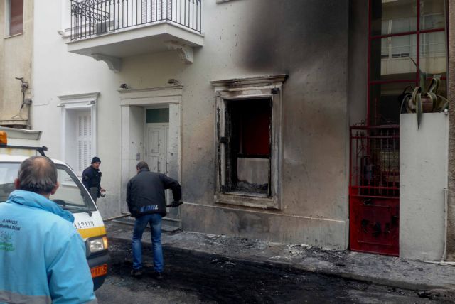 Ελεύθεροι οι 19 προσαχθέντες για την επίθεση στο σπίτι του  Φλαμπουράρη