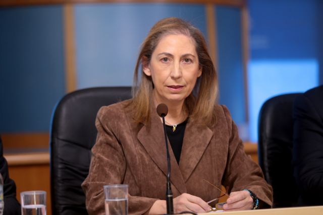 Ξενογιαννακοπούλου : Η κυβέρνηση θα λάβει ψήφο εμπιστοσύνης