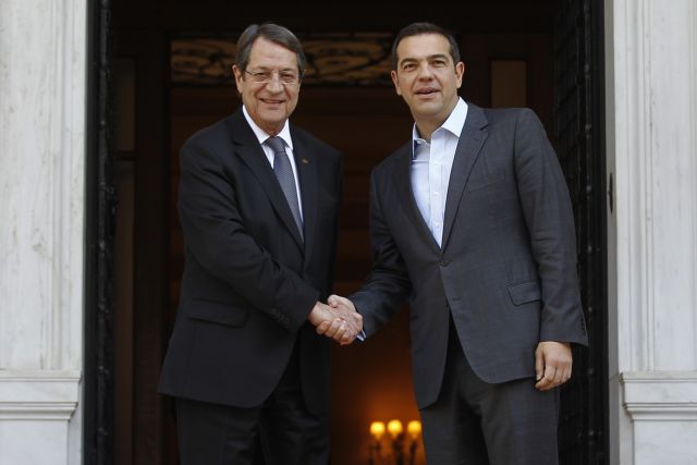 Συνάντηση Τσίπρα – Αναστασιάδη στη Λευκωσία