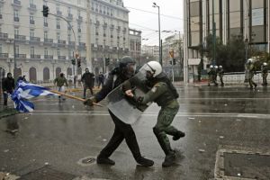 Ποινική διώξη σε βάρος επτά συλληφθέντων για τα επεισόδια στο συλλαλητήριο