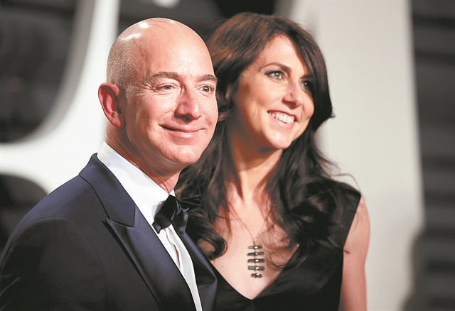 Σφίγγει ο κλοιός για τη Halkbank