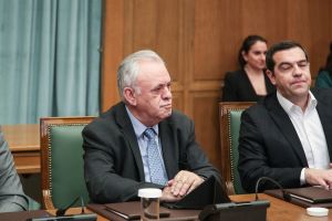 Κατώτατος μισθός : Πόσο αυξάνονται και ποια επιδόματα επηρεάζονται