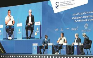 Τρέχουν να προλάβουν για Μανωλά