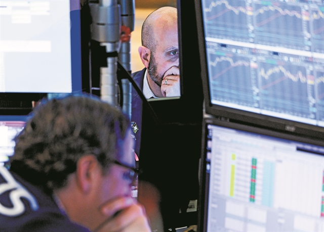 Η ΔΕΗ «συγκράτησε» την πτώση του Χρηματιστηρίου Αθηνών