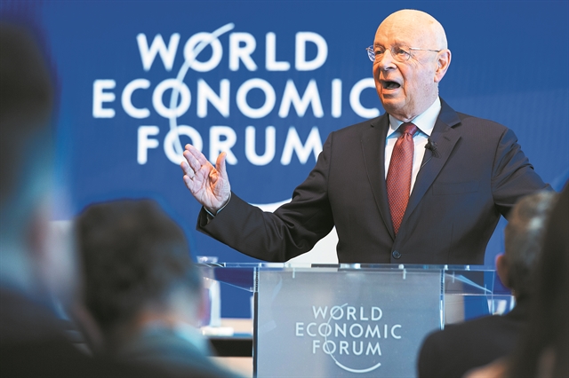 Λιγότεροι ξένοι ηγέτες, περισσότερα προβλήματα