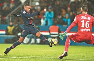 Την κέρασε κρύο πιάτο