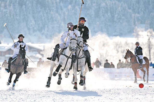 «Τρελάθηκαν» με Τσιτσιπά οι παίκτες της ΑΕΚ