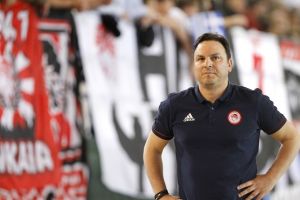 Βλάχος: «Είμαι σίγουρος για την ομάδα μου»