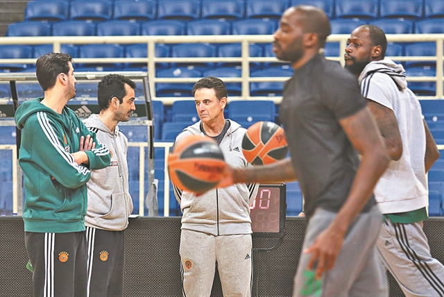 Ρωτώντας πάει… ο Πιτίνο στο ΣΕΦ