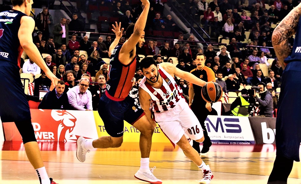 Φοβερή νίκη επί της Μπασκόνια