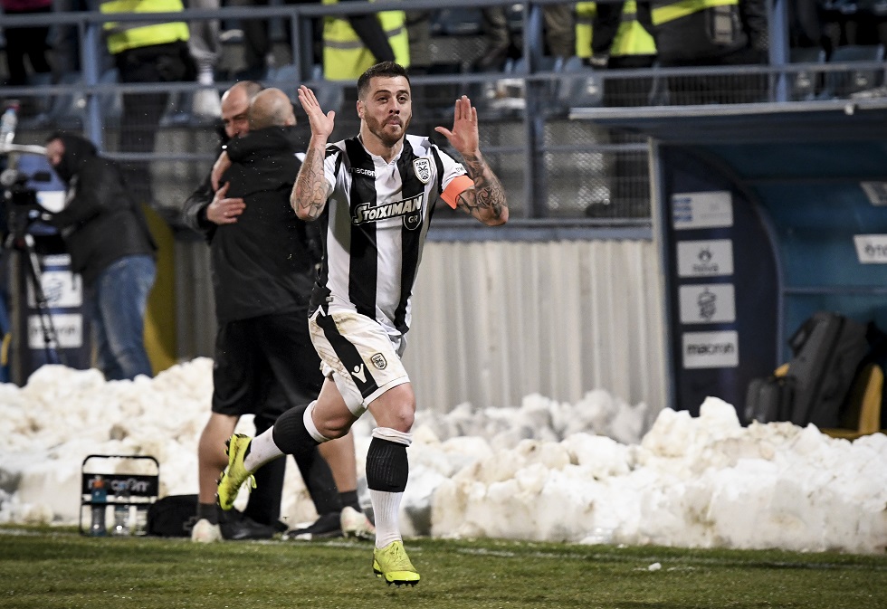 Η «καληνύχτα» του Βιεϊρίνια στους οπαδούς του ΠΑΟΚ που βρέθηκαν στην Τρίπολη