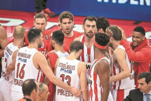 Οι πρώην «πλήγωσαν» τον Μπαρτζώκα