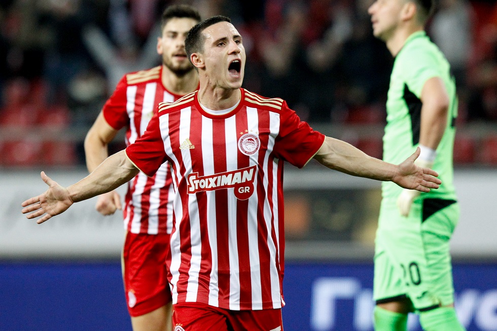 Φανταστική κάθετη του Νάτχο στον Ποντένσε και 1-0 ο Ολυμπιακός