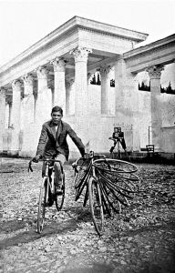 «Ποδήλατον, περίεργον και δύσκολον είδος παιδιάς»