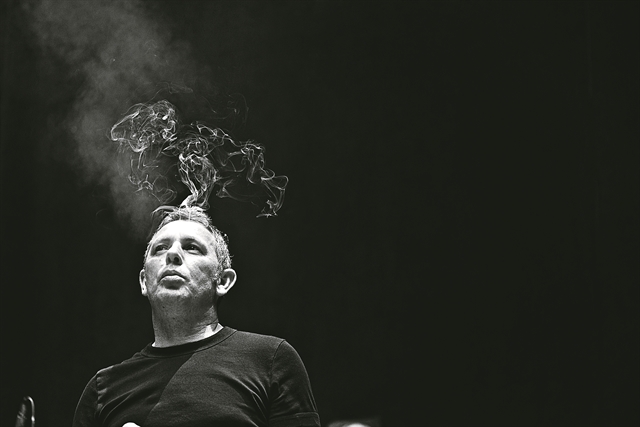 «Να πολεμήσουμε τον άθλιο εαυτό μας»