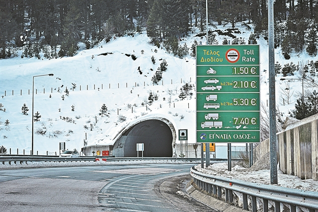 Κίτρινες κάρτες για κατώτατο, πρώτη κατοικία