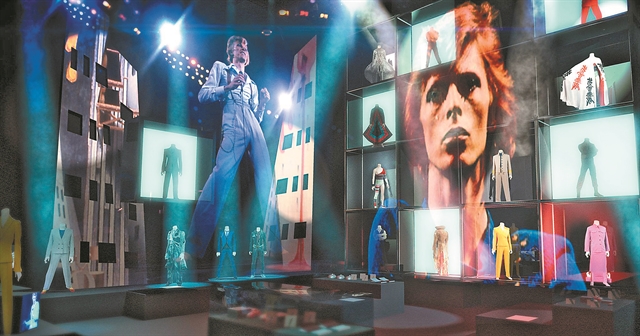 Ολος ο Μπάουι στο κινητό