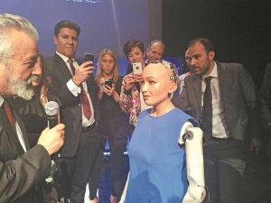 «Γεια σας. Με λένε Σοφία και είμαι ρομπότ!»