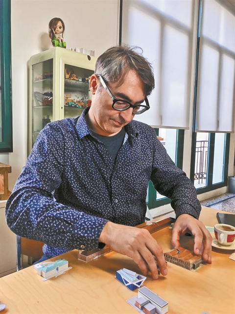 «Κινούμαι σε κλίμακες από το XS στο XXL»