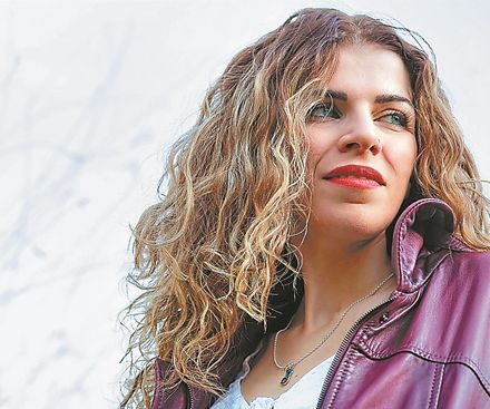 Από την Ικαρία ως τις σκηνές της Αθήνας