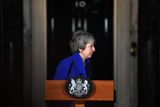 Brexit: Εμμένει στις κόκκιννες γραμμές της η Μέι