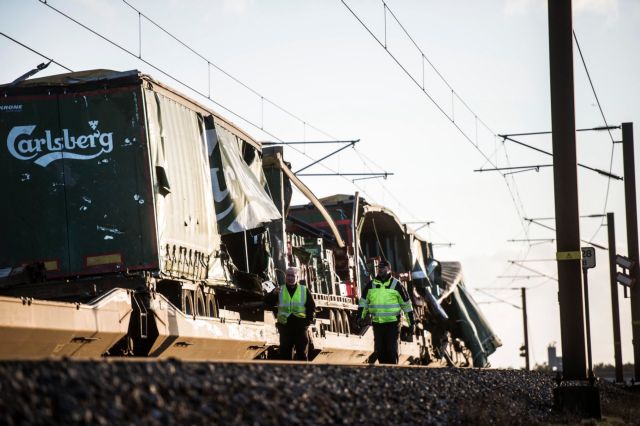 Τραγωδία στη Δανία – Εξι νεκροί σε σιδηροδρομικό δυστύχημα