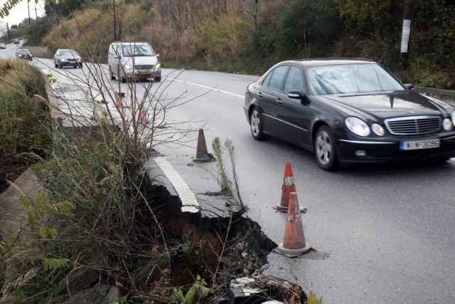Ρέθυμνο: Μετ’ εμποδίων η κυκλοφορία λόγω κατολισθήσεων