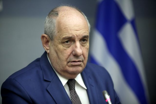 Τέρενς Κουίκ: Θα στηρίξω την κυβέρνηση μέχρι τέλους