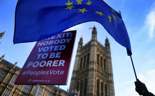 Brexit: Πιέζουν οι Εργατικοί - Ζητούν δεύτερο δημοψήφισμα | tanea.gr Brexit: Πιέζουν οι Εργατικοί - Ζητούν δεύτερο δημοψήφισμα | tanea.gr