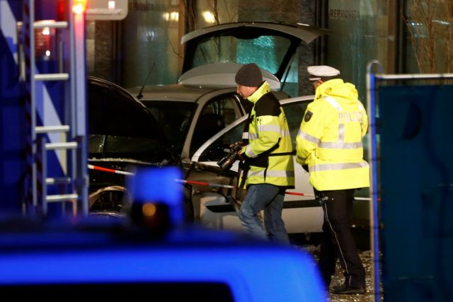 Γερμανία: Εκρηξη έξω από τα γραφεία του AfD