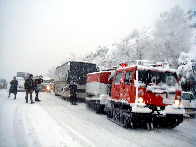 Σε ετοιμότητα η Πυροσβεστική – Δεκάδες απεγκλωβισμοί