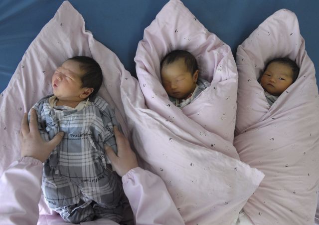 Επιβραδύνθηκε ο ρυθμός των γεννήσεων στην Κίνα
