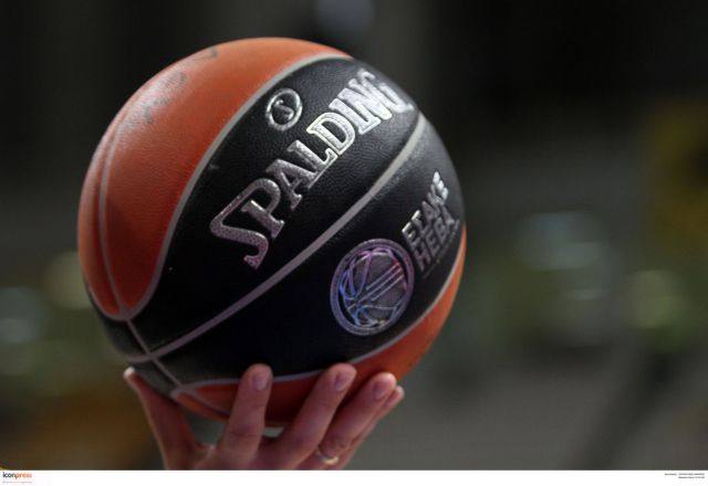 Μια χειραψία για το μουσείο του μπάσκετ!