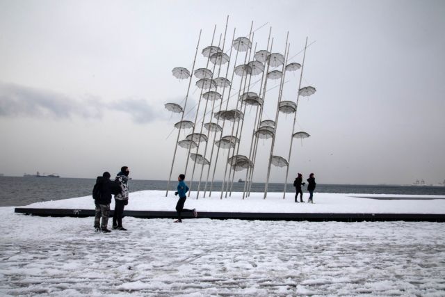 Στον «πάγο» η Θεσσαλονίκη: Πού χρειάζονται αλυσίδες