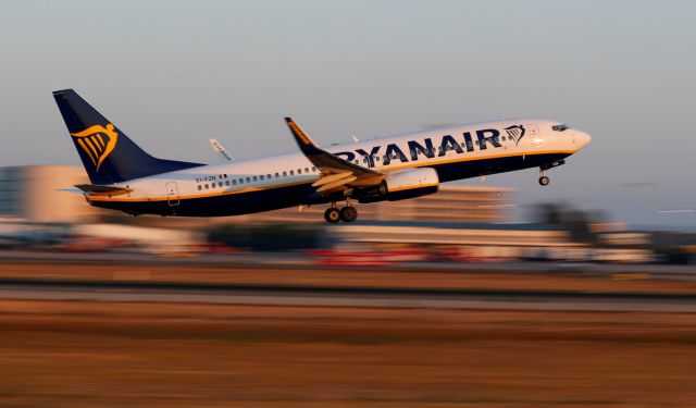 «Συγγνώμη» της Ryanair για τo χάος με την πτήση στην Ρουμανία