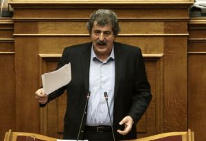 Βολές Πολάκη κατά δημοσιογράφων: Ιδιότυπη η αριθμητική για τους τραυματίες