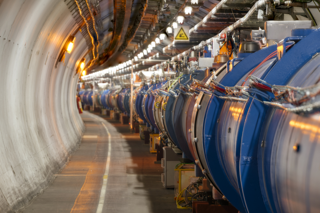CERN : Θέλει μεγαλύτερο και ισχυρότερο Επιταχυντή