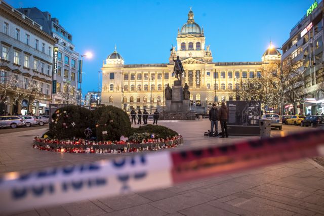 Τσεχία: Απόπειρα αυτοπυρπόλησης στην Πράγα 50 χρόνια μετά