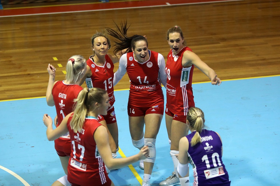 Παραμένουν 1η θέση τα κορίτσια του Ολυμπιακού, «εκδίκηση» από Άρη