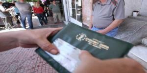 Καταργούνται τα βιβλιάρια υγείας – Πώς θα γίνεται πλέον η εγγραφή των φαρμάκων