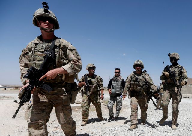 Η Ιταλία σκέπτεται να αποσύρει τους στρατιώτες της από τον Αφγανιστάν