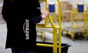 Γιατί McDonald’s και Amazon καταβάλλουν ξαφνικά 15 δολάρια την ώρα στους εργαζόμενους