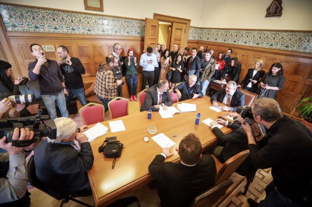 Συνεδριάζει η ΚΟ των ΑΝΕΛ: Βγάλτε φωτό για να μην βγάζετε σενάρια είπε ο Καμμένος