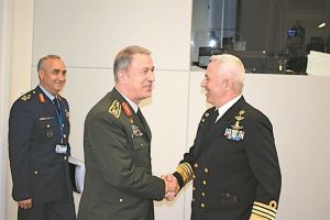 Υποδέχονται τον Τσίπρα με αλλεπάλληλες προκλήσεις